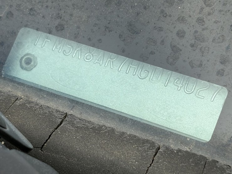 2017-ford-explorer-image-9