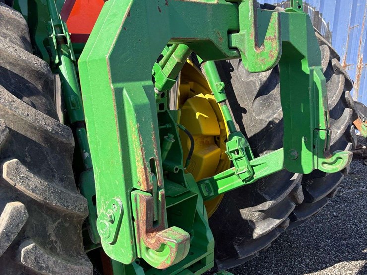 2010-john-deere-8320r-image-102