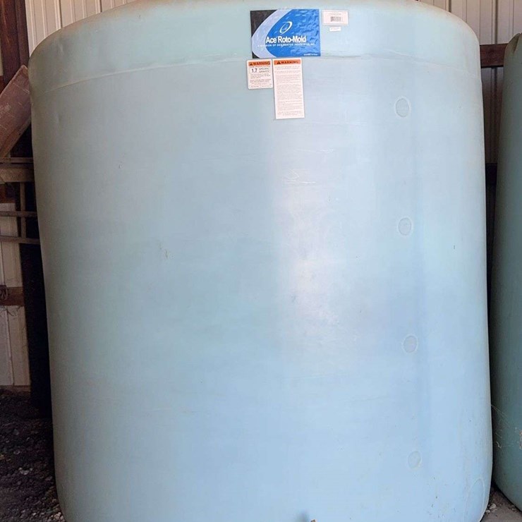 2500-Gal Ace Roto-Mold Poly Tank w/ 2” Bung