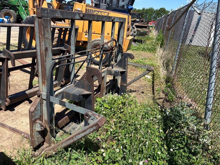 2013-jcb-541-70-image-21