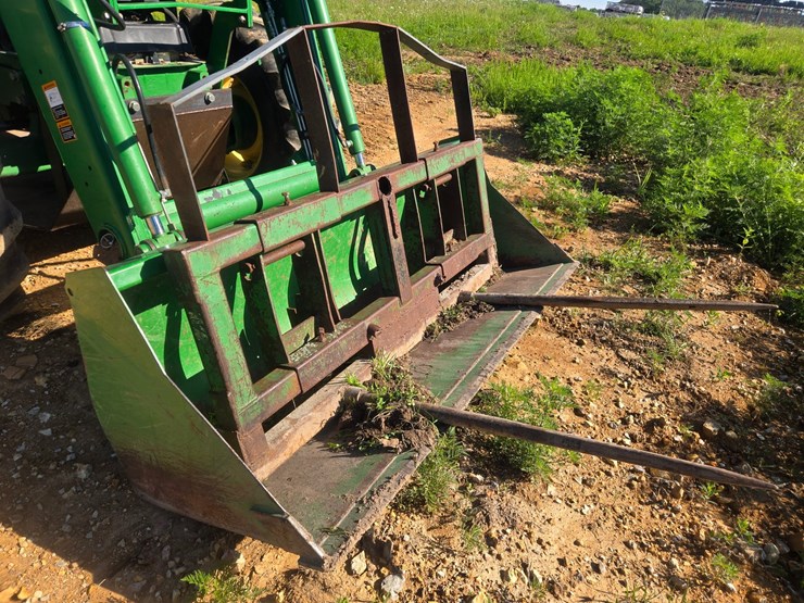 2010-john-deere-6115d-image-70