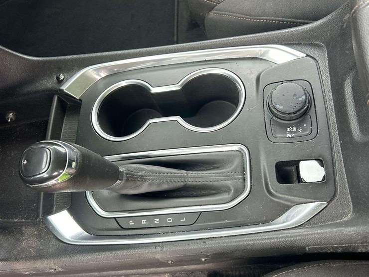 2020-chevrolet-traverse-image-15