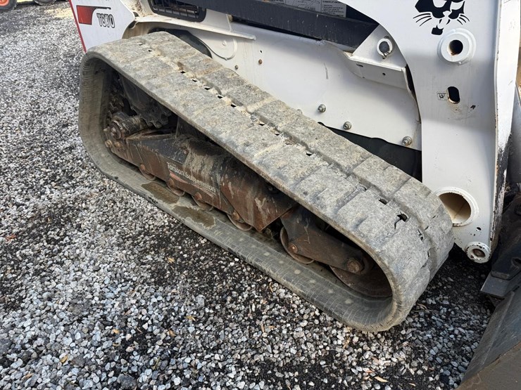 2021-bobcat-t870-image-12