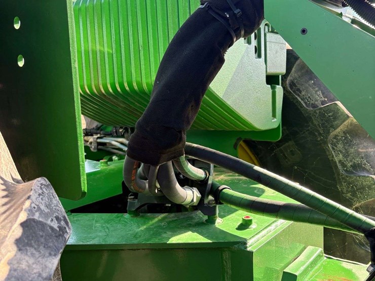 2012-john-deere-9510r-image-33