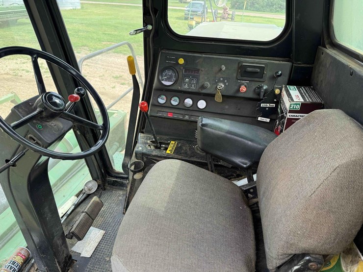 1982-john-deere-7720-image-22