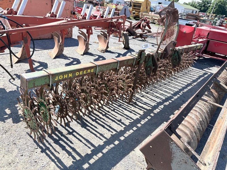 john-deere-400-image-2