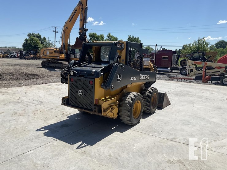 2019-deere-324g-image-4
