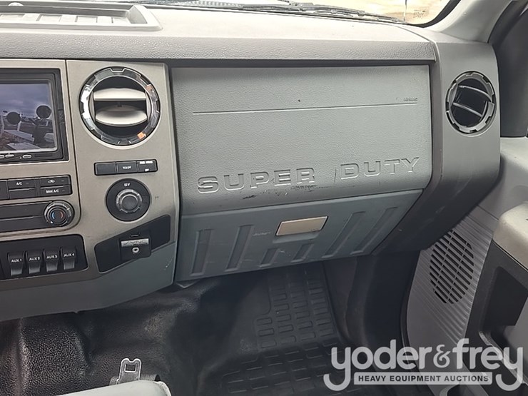 2013-ford-f450-image-57