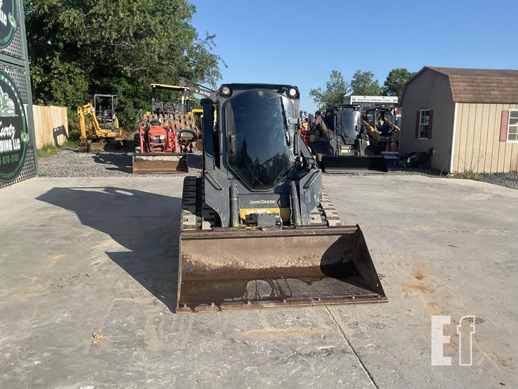 2017-deere-317g-image-7