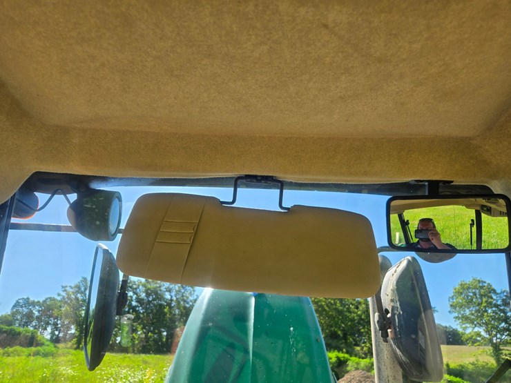 2010-john-deere-6115d-image-46