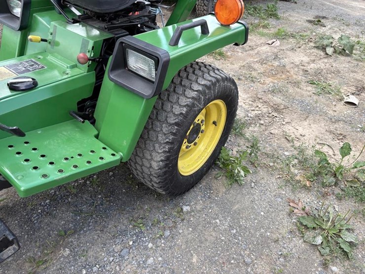john-deere-655-image-11