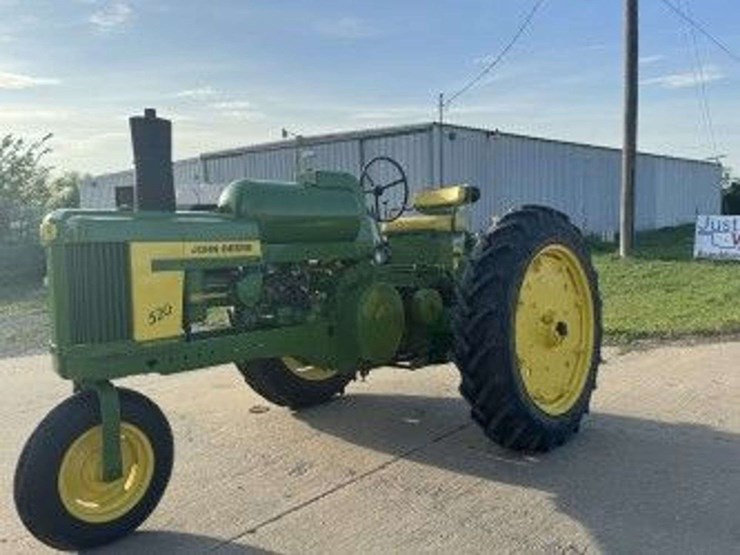 1958-john-deere-520-image-2