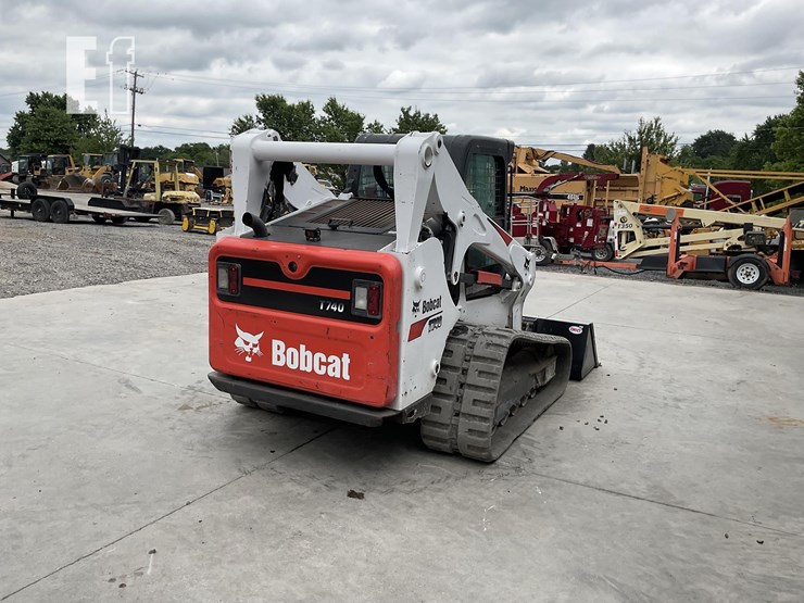 2021-bobcat-t740-image-4