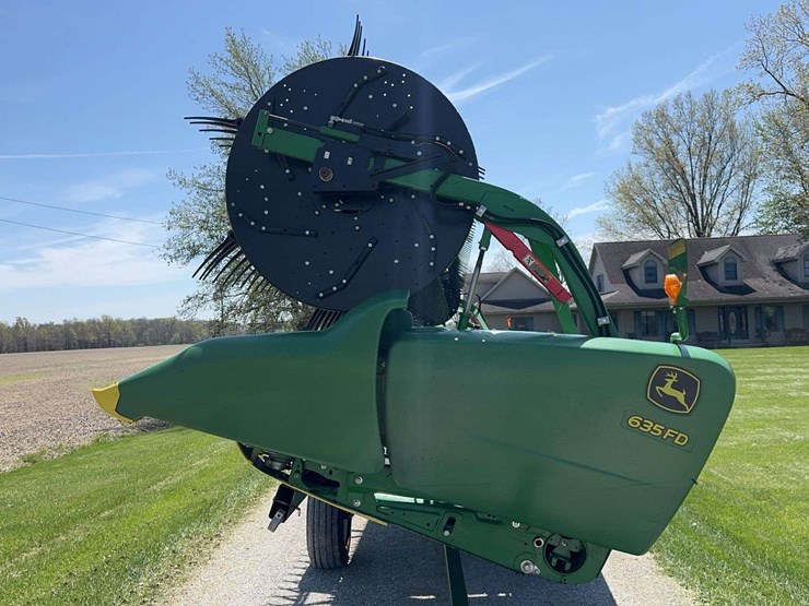 2018-john-deere-635fd-image-7