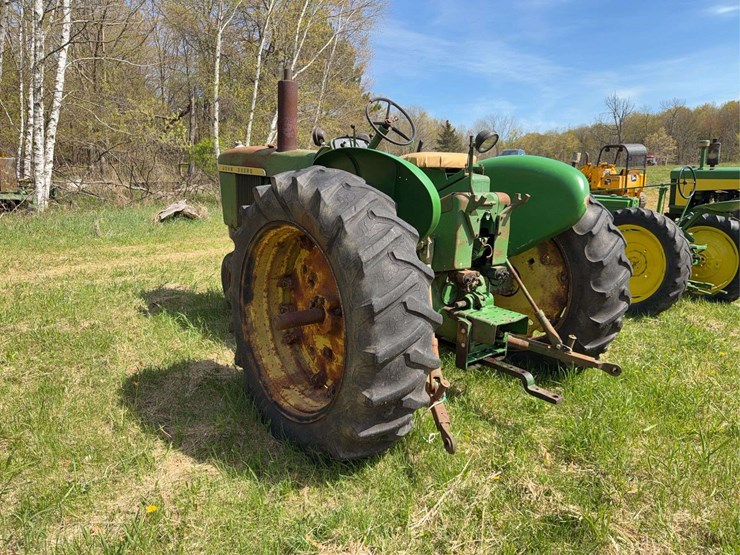 john-deere-3020-image-5