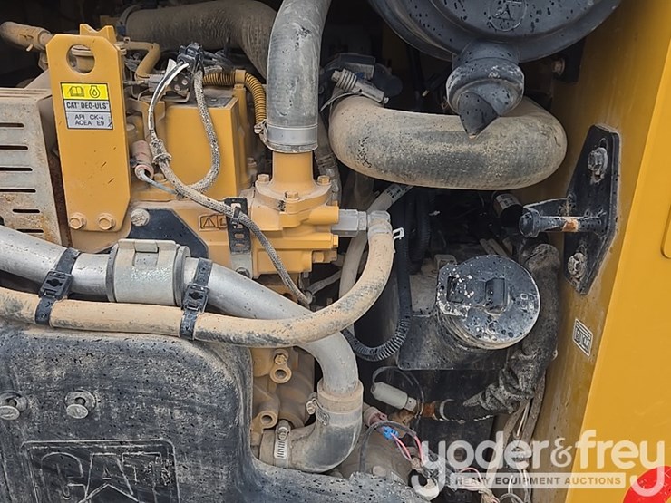 2023-caterpillar-259d3-image-34