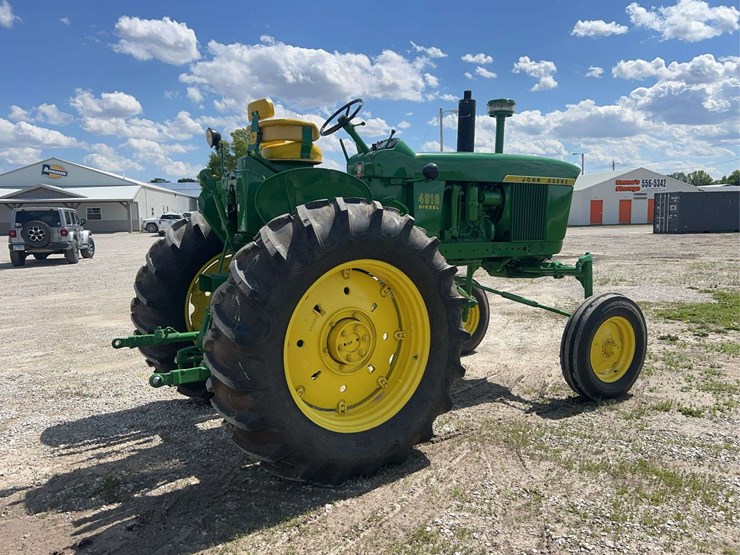 john-deere-4010-image-5