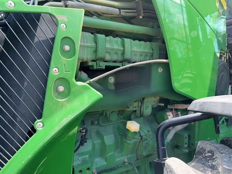 2013-john-deere-8285r-image-59