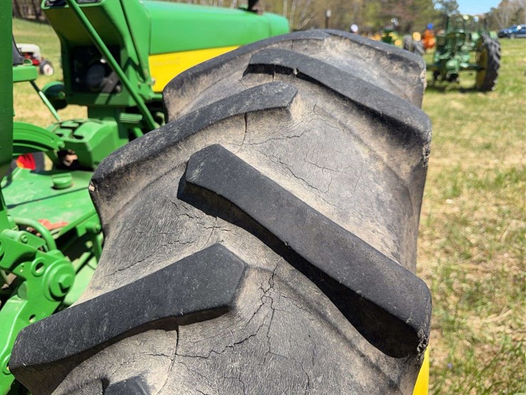 john-deere-630-image-14