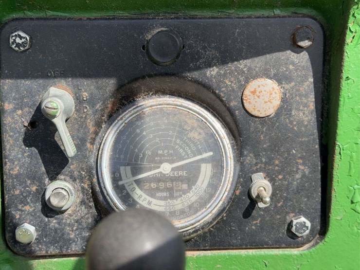 john-deere-730-image-28