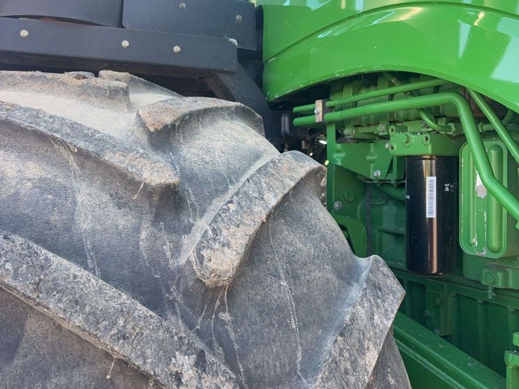 2014-john-deere-9510r-image-37