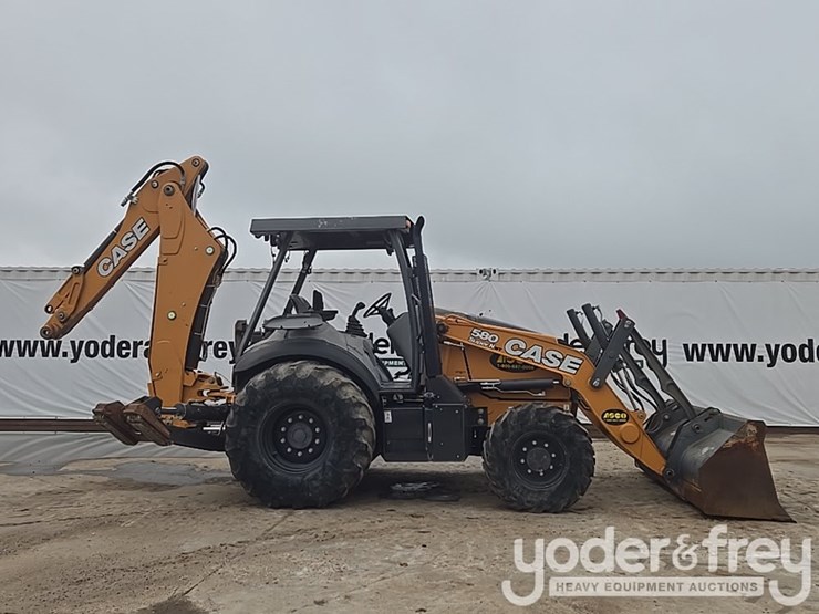 2019-case-580sn-image-6