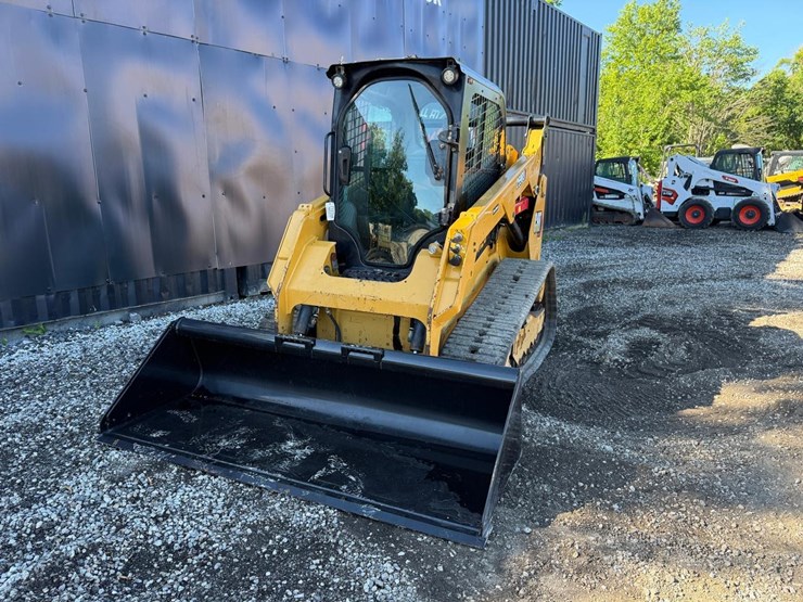 2023-caterpillar-259d3-image-8