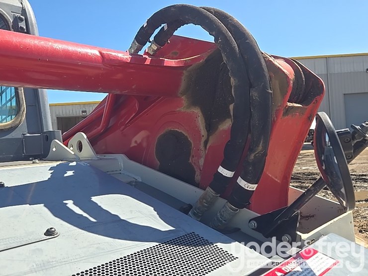 2022-takeuchi-tl12v2-image-28