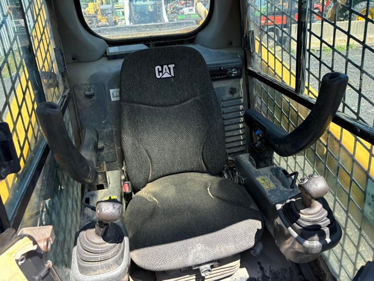 caterpillar-259d-image-23