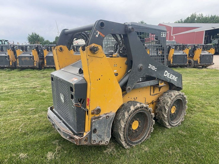 deere-318g-image-3