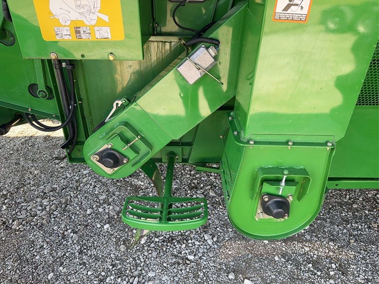 2006-john-deere-9660-sts-image-51