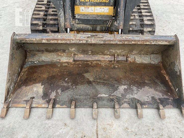 2018-new-holland-c232-image-11