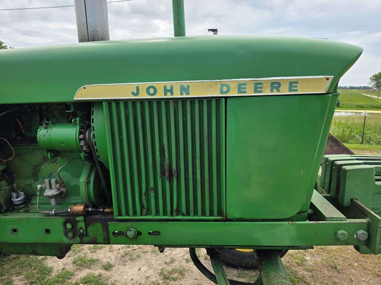 john-deere-3010-image-19