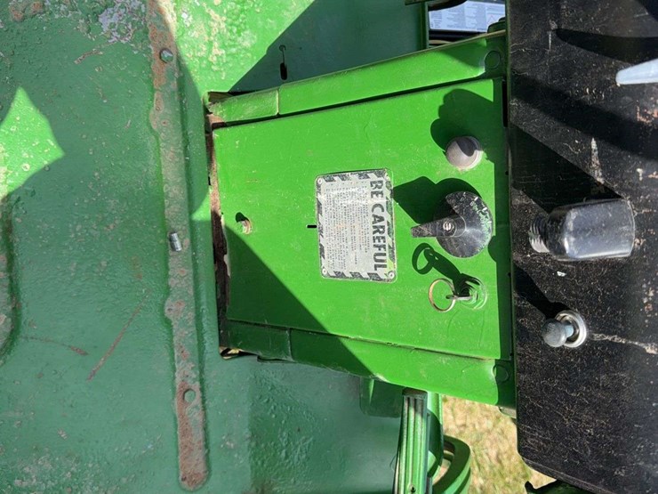 john-deere-4020-image-32