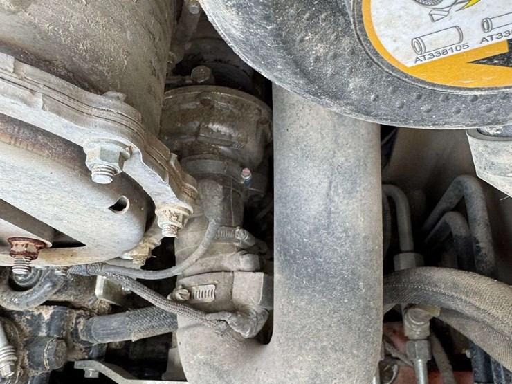 deere-318g-image-26