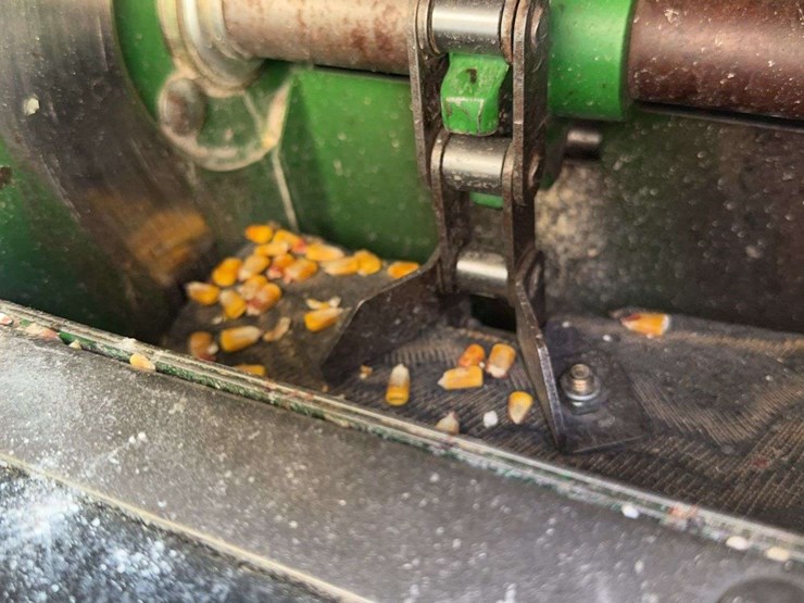 2006-john-deere-9660-sts-image-90