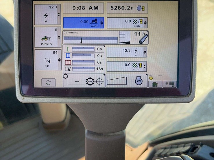 2011-john-deere-8260r-image-50