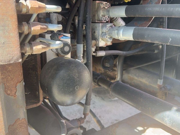 2021-doosan-dl220-5-image-35