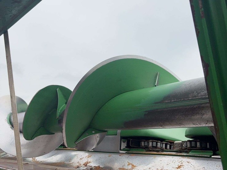 2011-john-deere-608-image-11