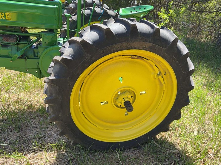 john-deere-b-image-12
