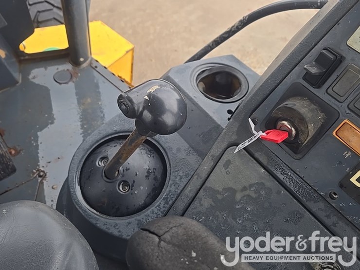 2014-deere-310k-ep-image-49