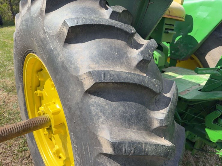 john-deere-4020-image-14