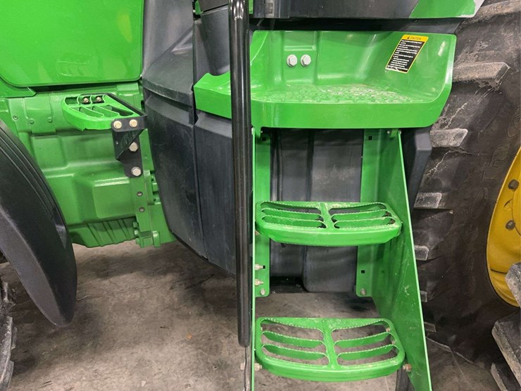 2013-john-deere-8285r-image-82