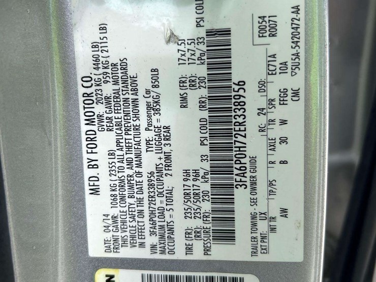2014-ford-fusion-sedan-image-5