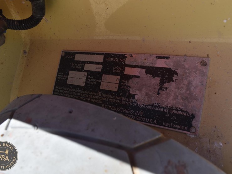 jlg-1230es-image-13