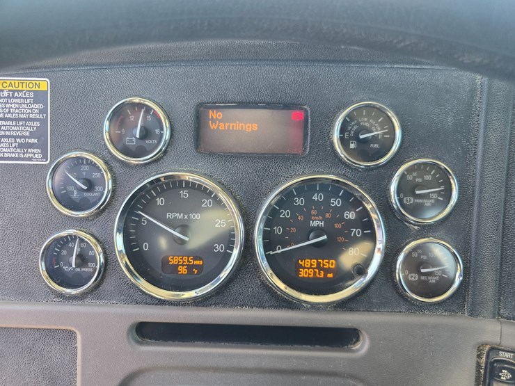 2017-peterbilt-365-image-128