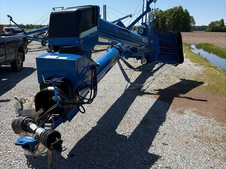 2022-brandt-13x90xl-swing-away-auger,-hyd-raise-swing-away,-540pto,-less-than-60,000-bushel-ran,-s/n--4905-image-4