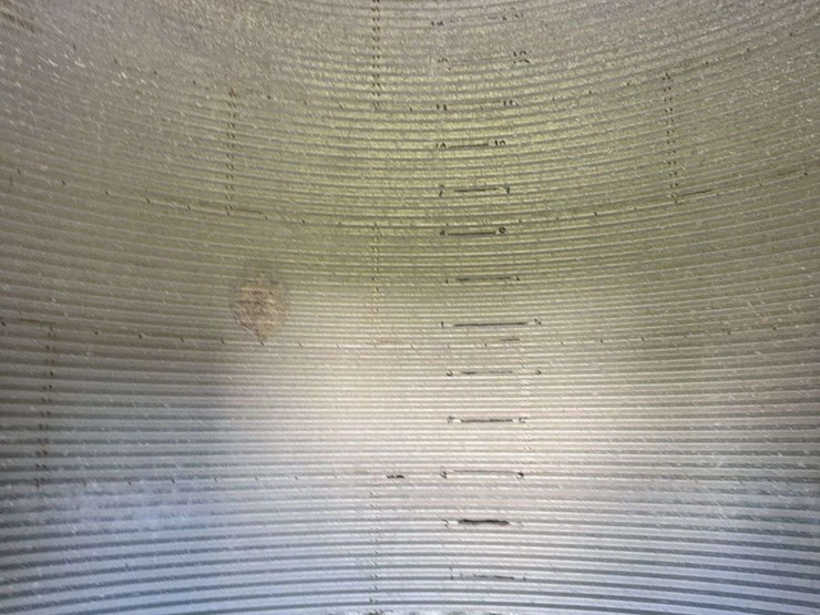 3200-bushel-grain-bin,-18ft,-with-fan,-3-phase,-floor-is-15-years-old,-electric-6''-unload,-buyer-removes-themselves-image-13