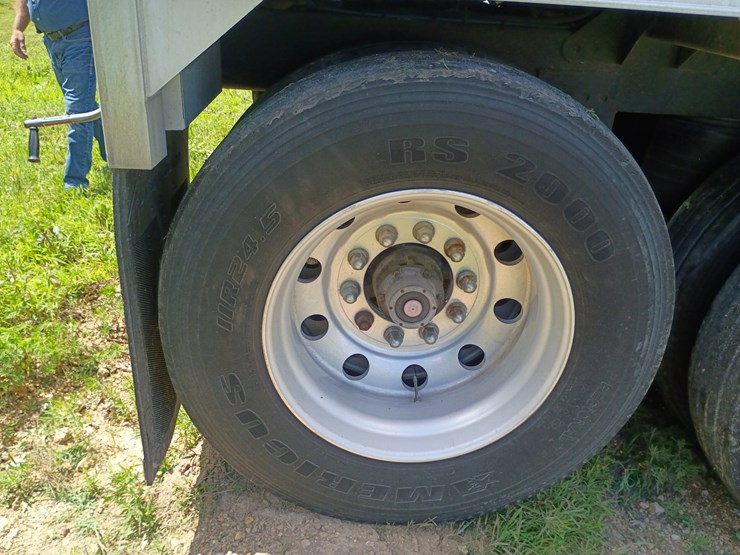 2010-timpte-hopper-bottom-image-31