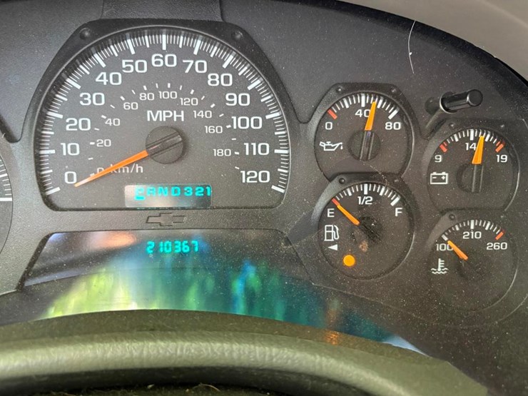 2004-chevrolet-blazer-image-28